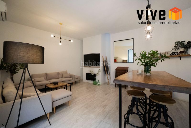 Foto cf5f8077-cd1c-4cbe-ba7b-d2c8b7c91ae3. Casa amb calefacció piscina a San Vicente Sevilla