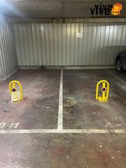 Aparcament cotxe  Calle baños. Lote de 2 plazas de garaje  trastero en pleno centro de sevilla