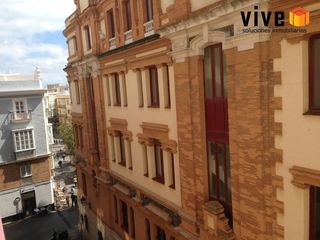 Piso en Centro Histórico. Vivienda de 3 dormitorios con garaje en pleno centro histórico d