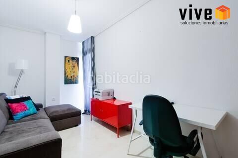 Foto 50f5eb19-386b-4822-992b-b9d34a9ec724. Pis amb aparcament a Centro Histórico Cádiz