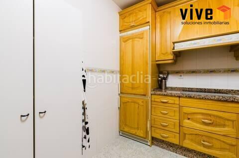 Foto eb2cd86c-0260-4504-bd51-1bcba666e90e. Pis amb aparcament a Centro Histórico Cádiz