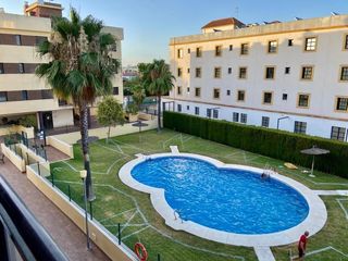 Alquiler Piso en Casco Antiguo. Estupendo piso en calle campo alegre  junto a la zona de los bom