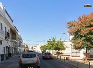 Casa adossada  Coronacion. Adosado ocupado a la venta en utrera