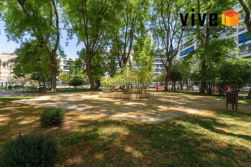 Foto f0db8d42-0083-48e2-ba66-0e64abd620ea. Pis amb aparcament a Cruz Roja Sevilla