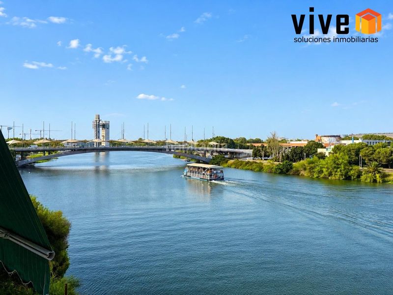 Foto 6506278c-5a9d-45b9-910b-291bd4af016e. Pis amb calefacció a Triana Casco Antiguo Sevilla