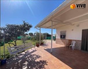 Casale in Puebla del Río (La). Finca rustica en la puebla del rio, zona la pilarica