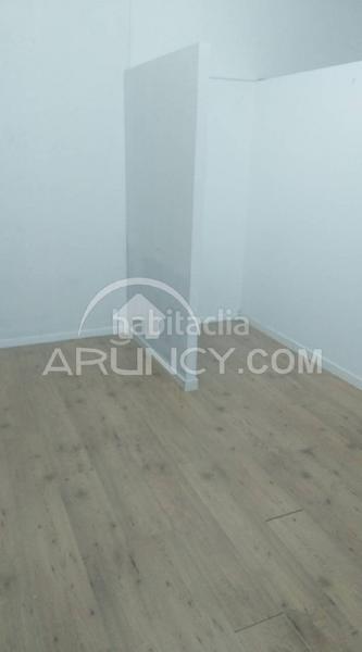 Foto 1ba734ae-1843-4dc7-8b39-75e623bba957. Lloguer local comercial a Torre Cruz - Los Molinos Utrera