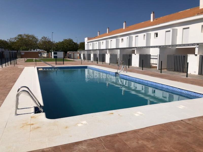 Foto 50487d24-13c9-4339-9004-9c5dded146a8. Lloguer casa amb aparcament piscina a Consolación Utrera