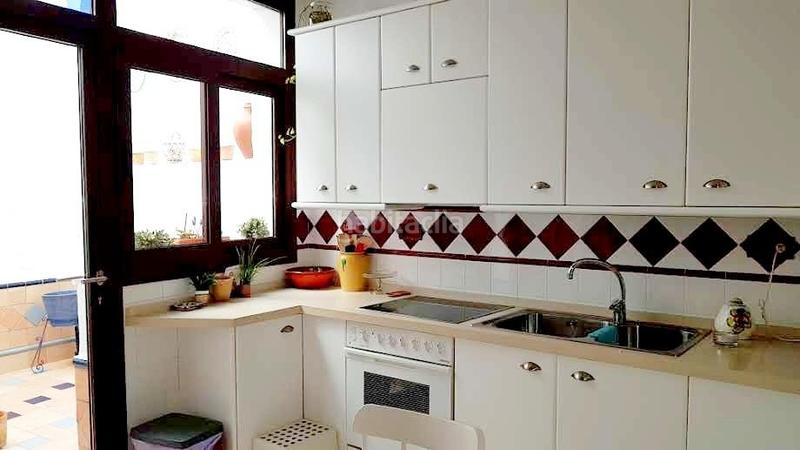 Foto 671ee3ab-ae65-4654-a347-ac1fefef7231. Chalet casa o chalet independiente en venta en pleno Centro en Utrera