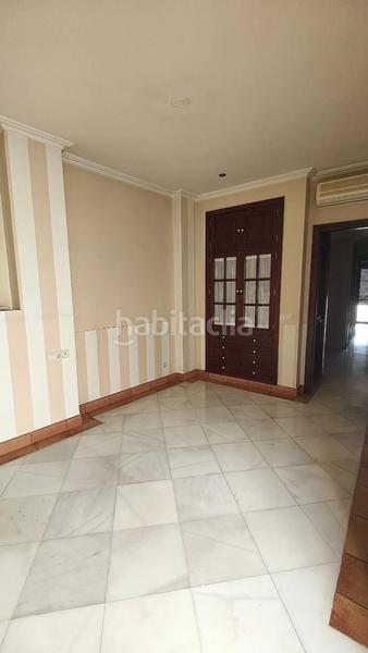 Foto af435d53-4b10-4b61-be64-b68d0a212a5e. Chalet casa o chalet independiente en venta en pleno Centro en Utrera