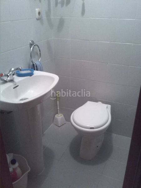 Foto 180a7637-6b8e-42c8-810e-79f74448b240. Lloguer pis amb aparcament a Salesianos Utrera