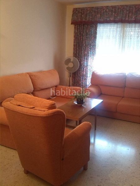 Foto d4e244bd-19bd-447e-87c3-d570b7e77176. Lloguer pis amb aparcament a Salesianos Utrera