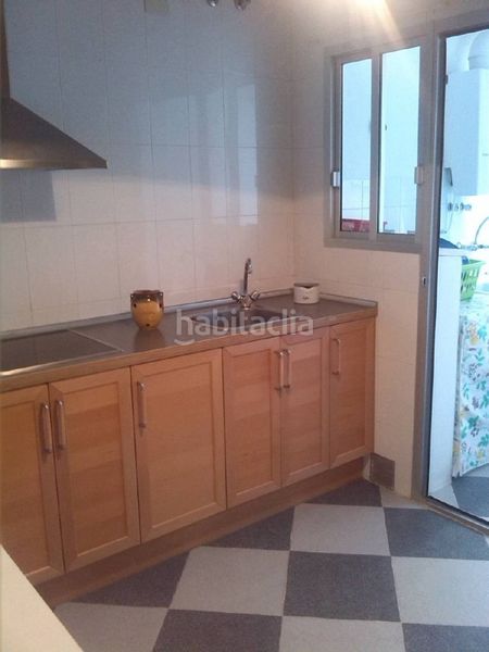 Foto d9568186-0ce6-497e-a311-035976d16b29. Lloguer pis amb aparcament a Salesianos Utrera
