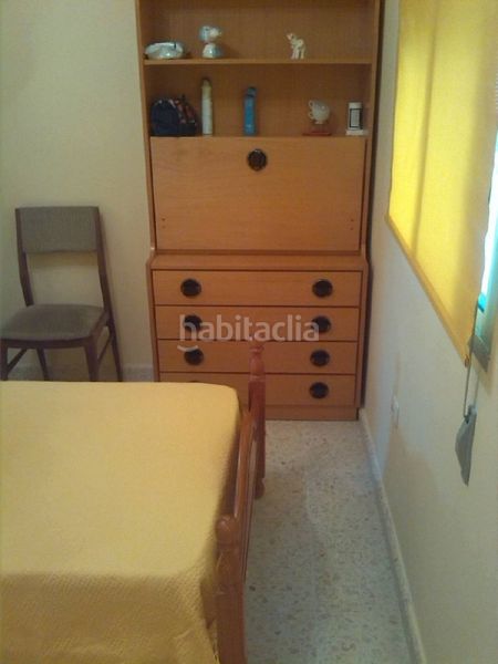Foto f9afff0d-7ac8-450e-9695-73998788f7e6. Lloguer pis amb aparcament a Salesianos Utrera
