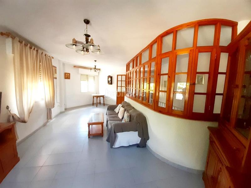 Foto e8ac4588-8b66-4976-89b8-2c1e8a59c2ea. House with parking in Estación - La Fontanilla - El Tinte Utrera