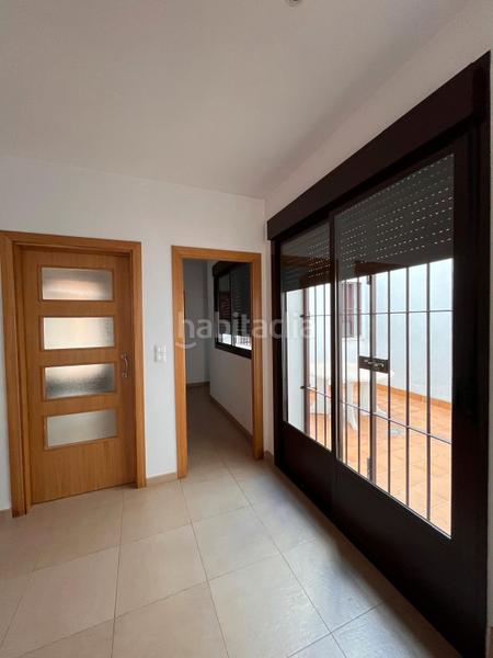 Foto fcfaa35e-eb81-47a7-96a4-2b08f2107368. Casa in Las Torres - Constelaciones Utrera