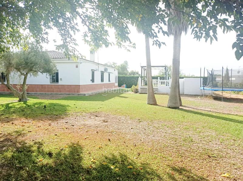 Foto f8e268f6-50ee-4465-a102-da3a60ea16e3. Xalet amb aparcament piscina a Pedanías Norte Utrera