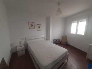 Rent Flat in Centro. Acogedor piso en utrera con patio privado  ideal para alquilar