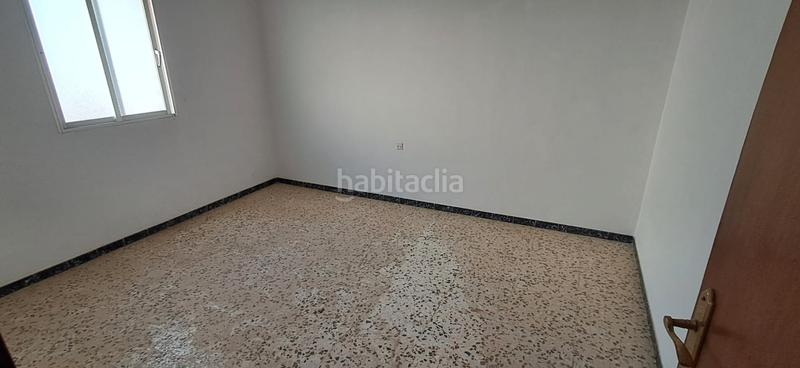 Foto 0ec322e2-1920-4c11-a621-e043ed4efa01. Casa  con patio en Las Torres - Constelaciones Utrera