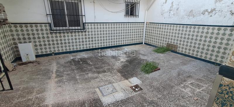 Foto 5fc97e93-fcf5-42e8-b53e-8f3cad1acc02. Casa  con patio en Las Torres - Constelaciones Utrera