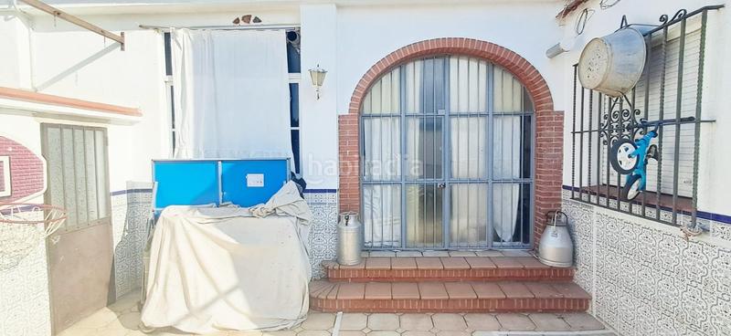 Foto cb6b726e-ee32-4482-83a6-875e3ace3025. Reihenhaus mit parking pool in Salesianos Utrera