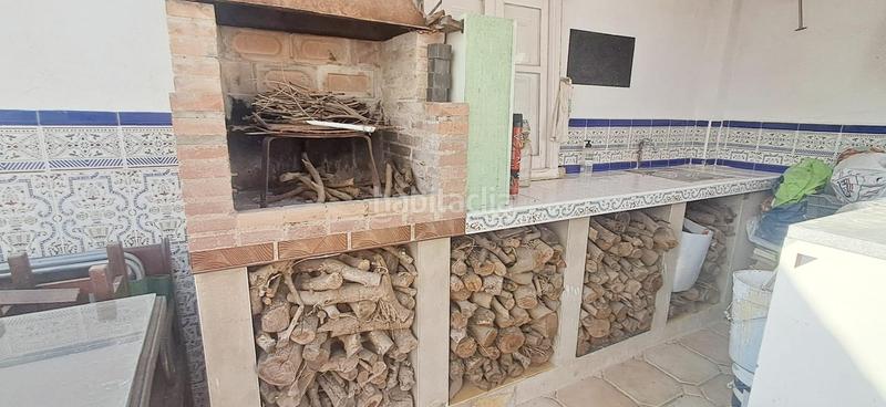 Foto e619d3f2-9f87-4dd6-911a-da73cb183a90. Reihenhaus mit parking pool in Salesianos Utrera