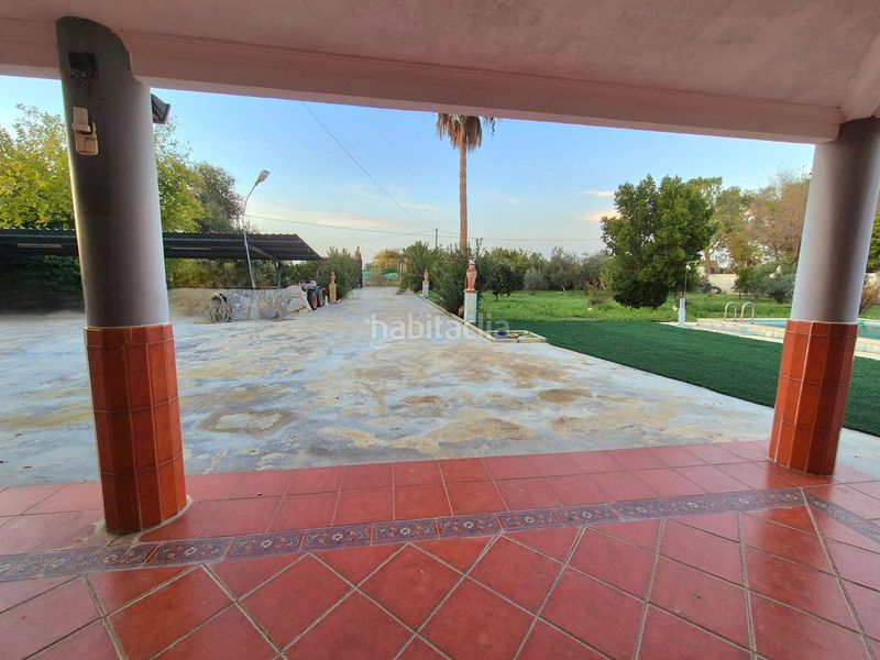 Foto a09e8025-4c87-47b4-a492-cca72d43811e. Casa amb aparcament piscina a Pedanías Norte Utrera