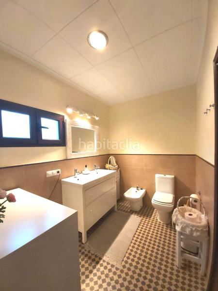 Foto ecec4951-2838-46ff-ad1f-d5e3d4fd72ef. Chalet en exclusiva chalet urbano en zona residencial dos casas en una con impresionante piscina privada! en Utrera