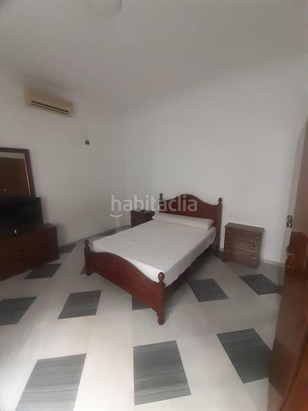 Foto 082495e8-7ea9-4a71-bb5b-b445ab577b08. Rent apartment in Salesianos Utrera