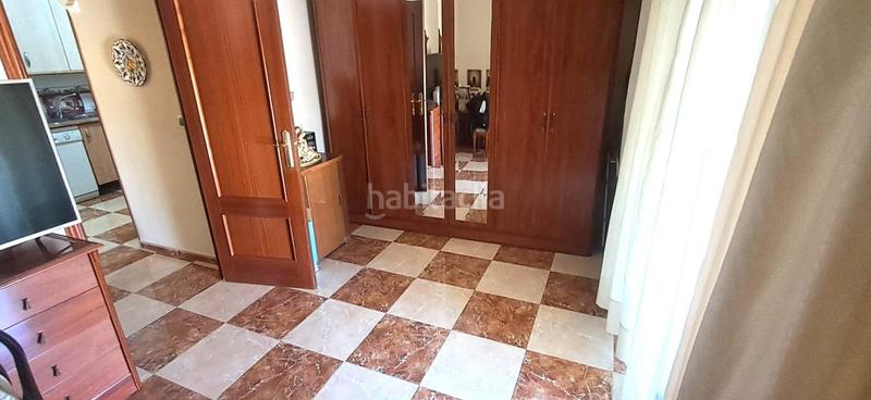 Foto e5e5756d-f76e-4476-b432-3fa38a4a56d9. Piso  en Salesianos Utrera