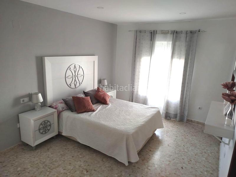 Foto eea2f40f-01f4-4643-8948-14740b7cd6d8. Casa amb aparcament a Molares (Los)