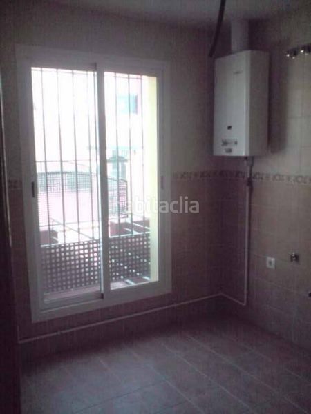 Foto ba5edeaf-e8d1-44d2-b56c-0cd9c98302b0. Casa amb aparcament a Consolación Utrera
