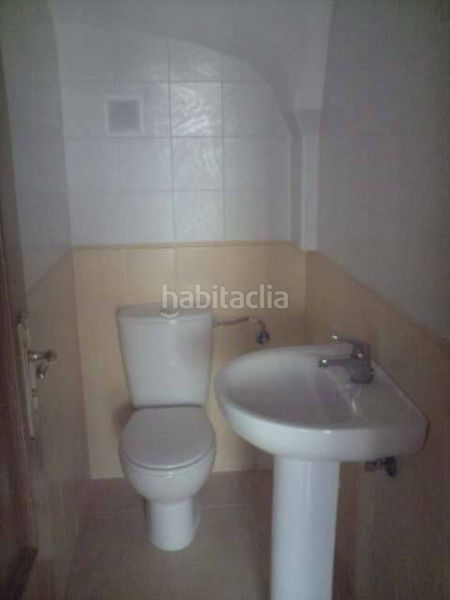 Foto bed6f555-6535-4927-ab3e-94929fbcfd88. Casa amb aparcament a Consolación Utrera