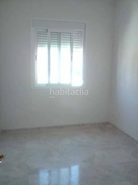 Foto a0c1832a-295f-4f60-aa2d-073571aeb324. House with parking in Consolación Utrera