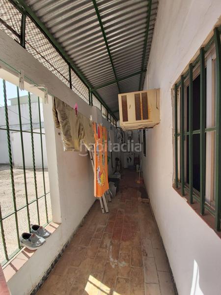 Foto a5102217-2078-43d4-b835-f3934c9dc766. Casa amb aparcament a Centro Utrera
