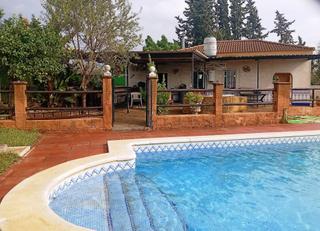 Casa in Pedanías Norte. Tu refugio en el campo con piscina te está esperando!