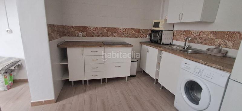 Foto 2a6f36b5-9b10-4fdb-894d-af9afbe99205. Pis amb aparcament a Centro Utrera