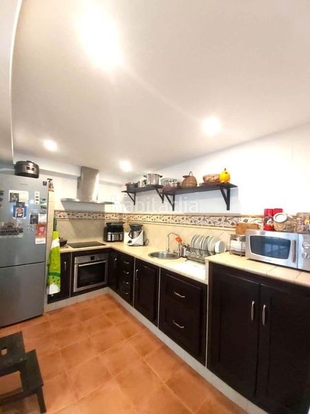 Foto a8cc0b39-2839-49c3-9797-9c7851fce7d8. Casa amb calefacció a Salesianos Utrera