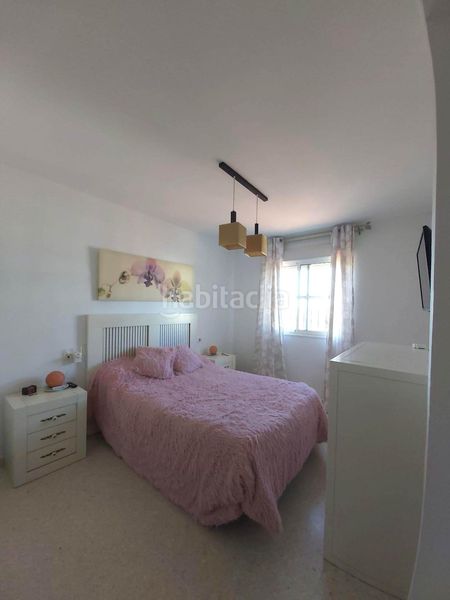 Foto 566d410f-336e-486e-bede-69e62f379dd6. Casa amb calefacció aparcament piscina a Torre Cruz - Los Molinos Utrera