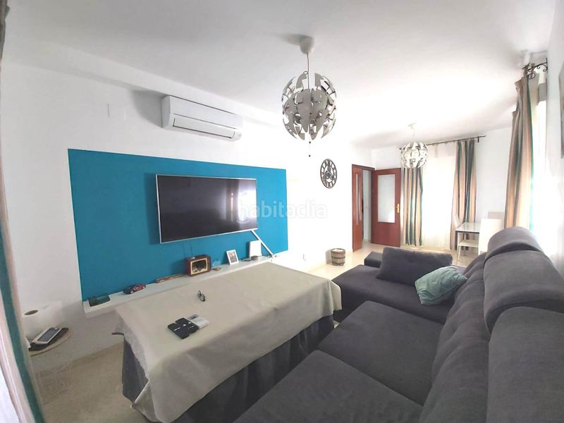 Foto fa7f1236-daba-43d1-8742-30b0a78a2a49. Casa amb calefacció aparcament piscina a Torre Cruz - Los Molinos Utrera