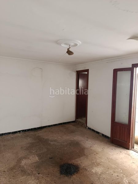 Foto 76cd7bfa-b38c-46ae-b6b6-baf9474fb3a0. Casa a Centro Utrera