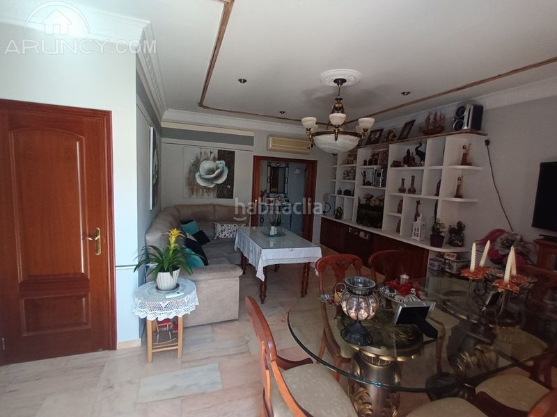 Foto 4da6f505-3ef7-4f46-894b-91344a972432. Casa amb aparcament a Las Torres - Constelaciones Utrera