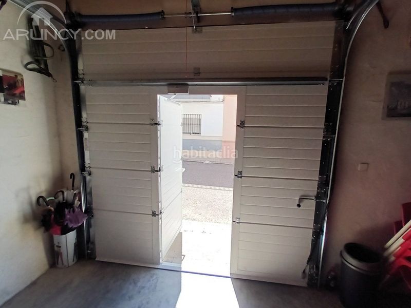 Foto d69a6cd9-ea0e-4a62-be8f-4a27ecb90b75. Casa amb aparcament a Las Torres - Constelaciones Utrera