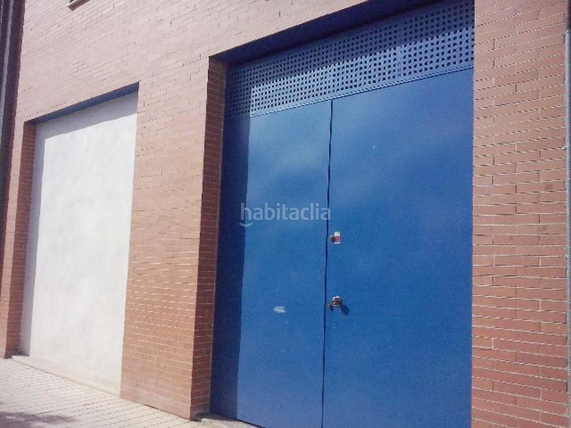 Foto 3e9837e4-4673-4c22-9147-69dab77410aa. Local comercial a Centro Utrera