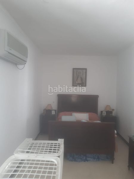 Foto db81f37d-8867-41a6-ab5a-49f05cb9e0f4. Casa a Centro Utrera