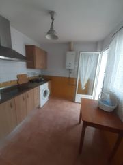 Rent House in Molares (Los). Excelente casa de alquiler en los molares