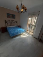 Rent Flat in Estación - La Fontanilla - El Tinte. Piso luminoso en utrera  estación