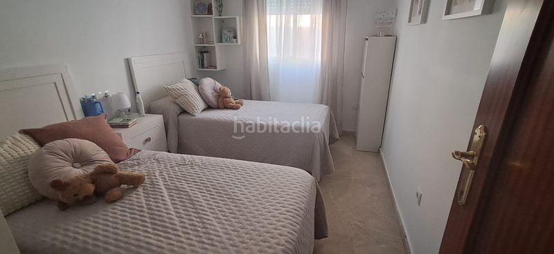 Foto 5a0f0ac7-2b50-4d29-903d-770d4391ff22. Casa adossada amb aparcament a Consolación Utrera