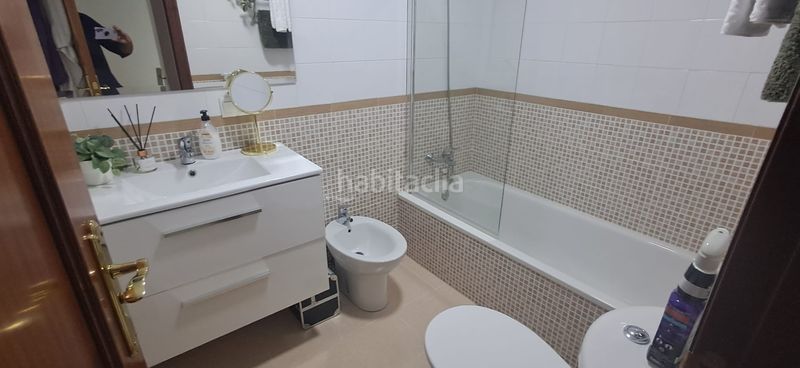Foto f948fa9e-b6af-4eb8-b9cb-2738dca1d352. Casa adossada amb aparcament a Consolación Utrera