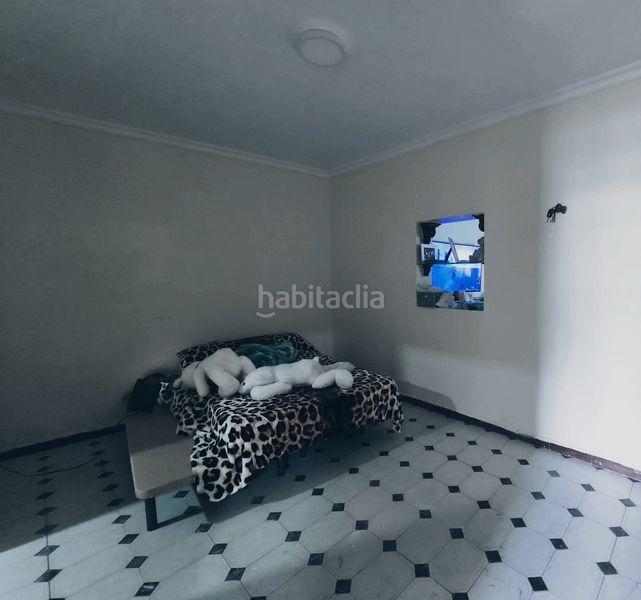 Foto 5fa8bbb8-d2e8-4c30-b826-f87be79547c6. Casa amb aparcament a Molares (Los)